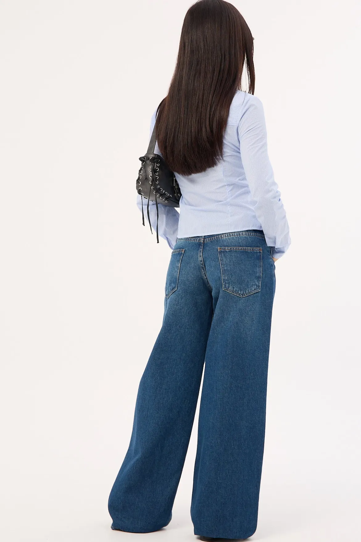 Roomy Extra Wide Low Rise Jean Mid Blue Denim