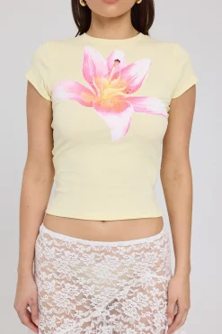 Rose Mallow Flower Tee Yellow
