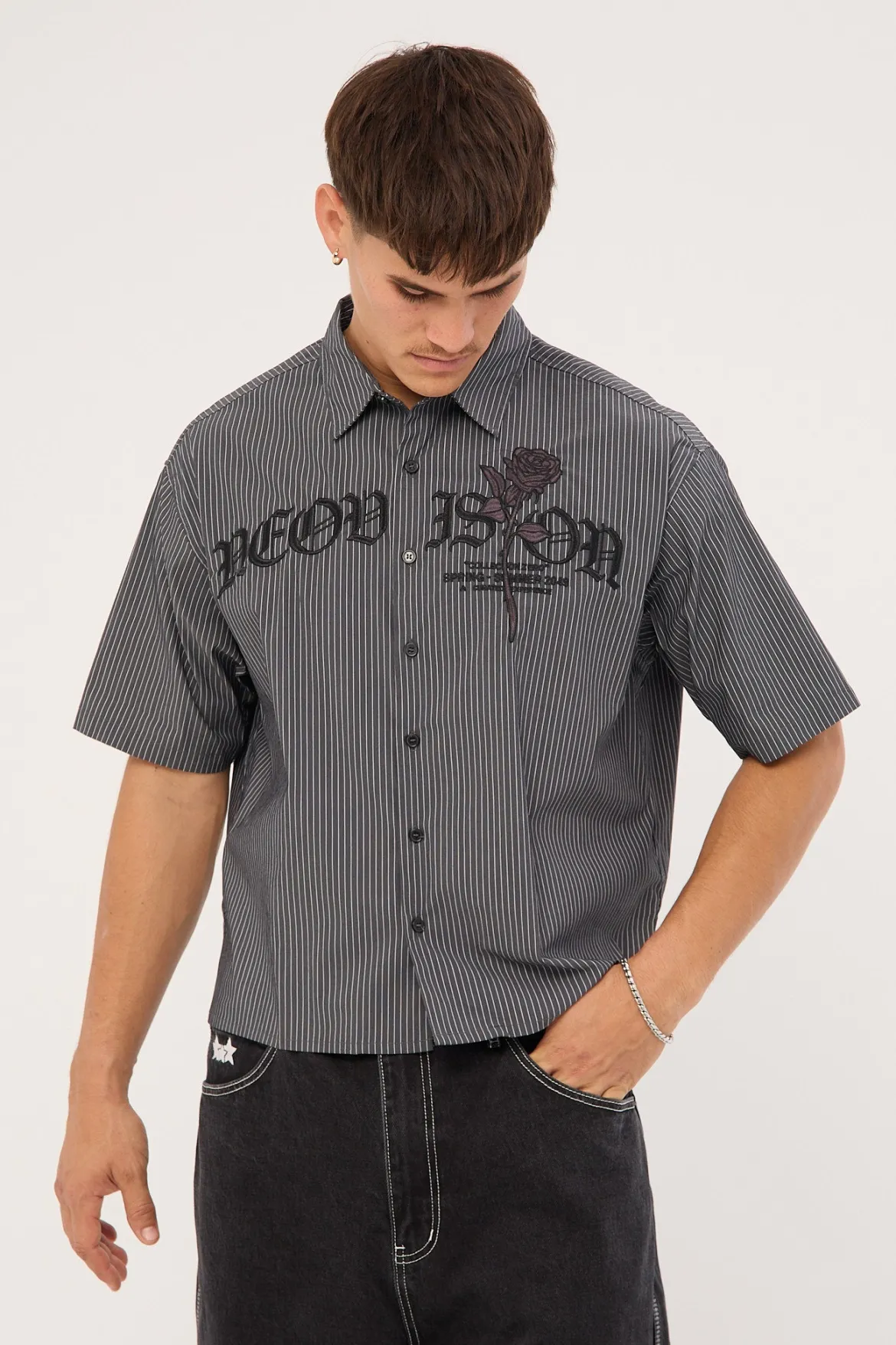 Rosebud Oversize Cropped Shirt Black/White Stripe