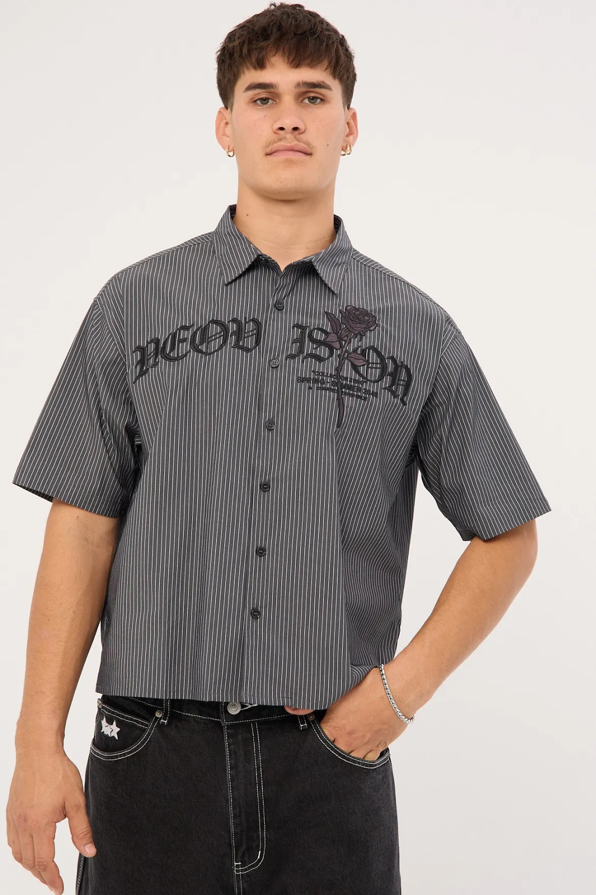 Rosebud Oversize Cropped Shirt Black/White Stripe