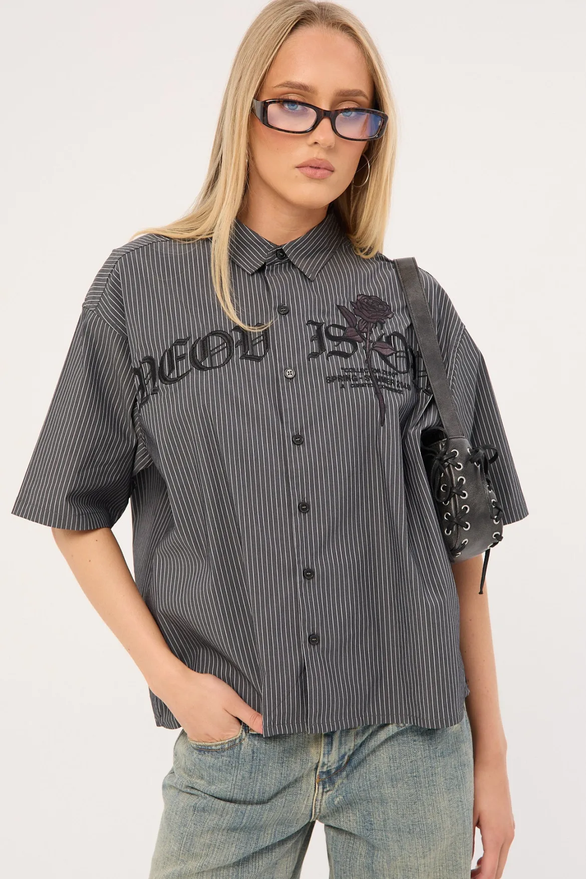 Rosebud Oversize Cropped Shirt Black/White Stripe