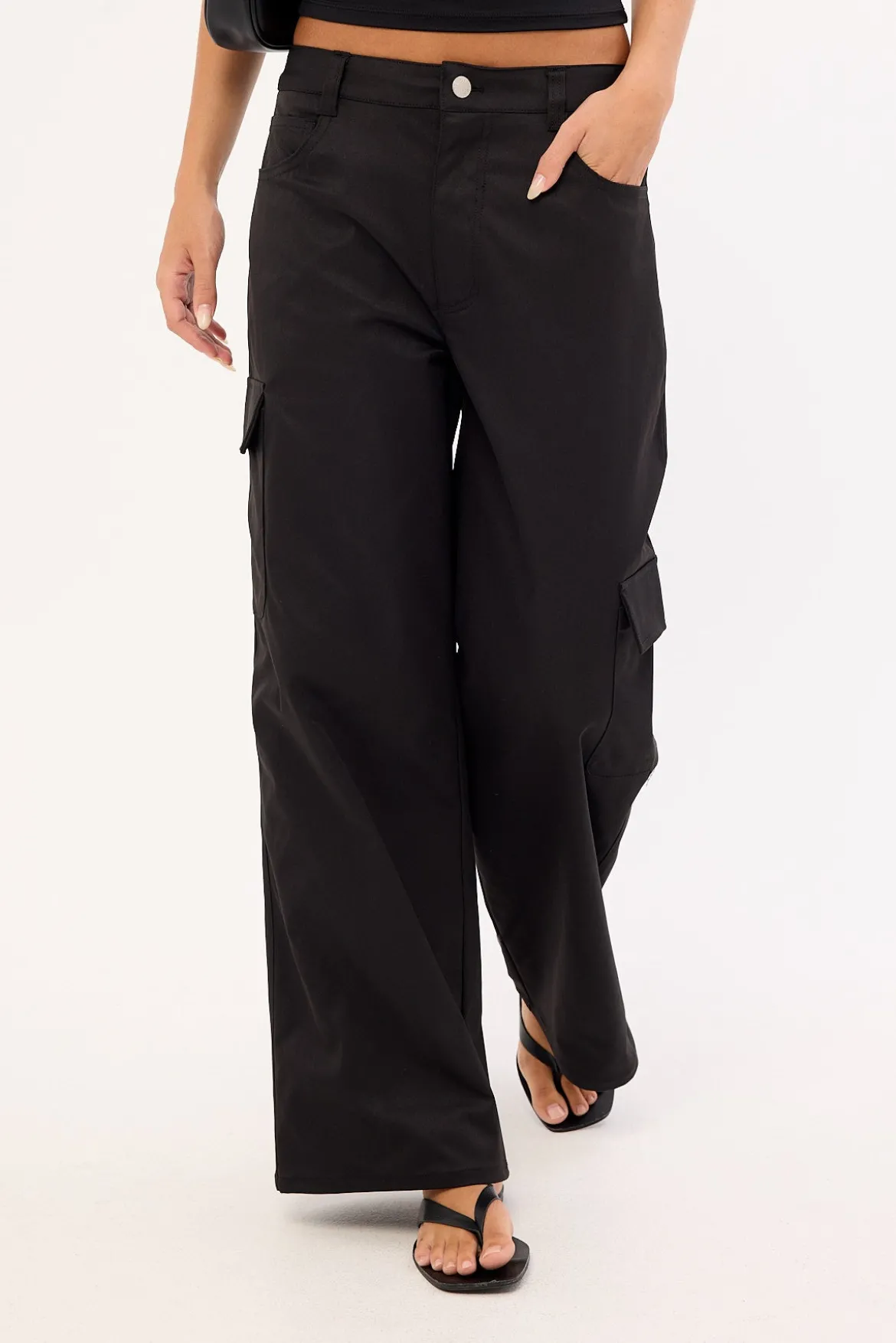 Sahara Low Rise Cargo Pant Black