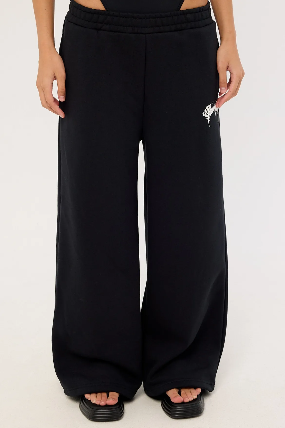 Sanctum Straight Leg Trackpant Black