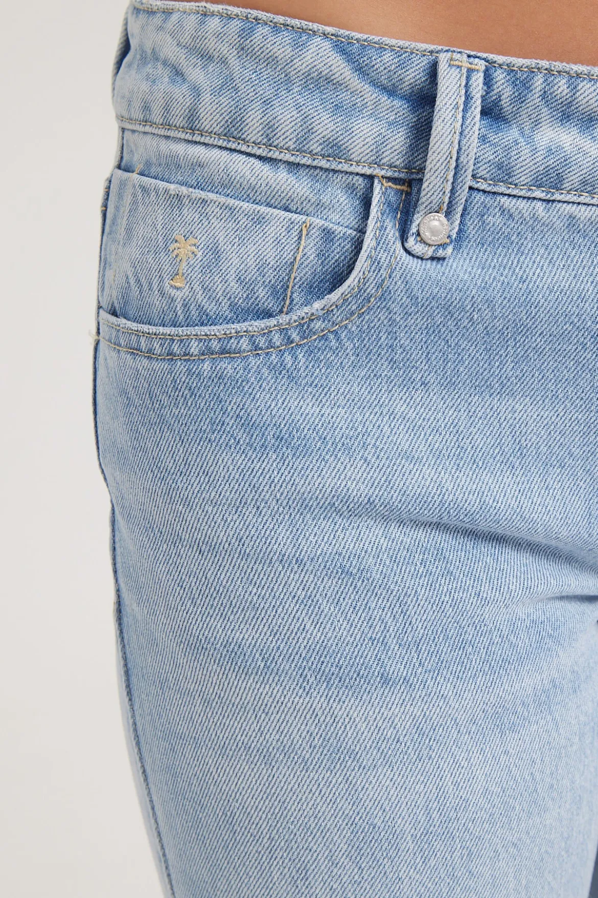 Saskia Low Straight Jean Ash Blue Ash Blue