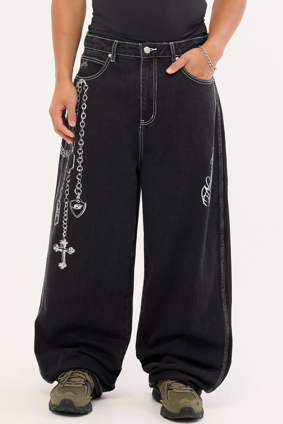 Shackle Behemoth Super Baggy Jean Dirty Washed Black