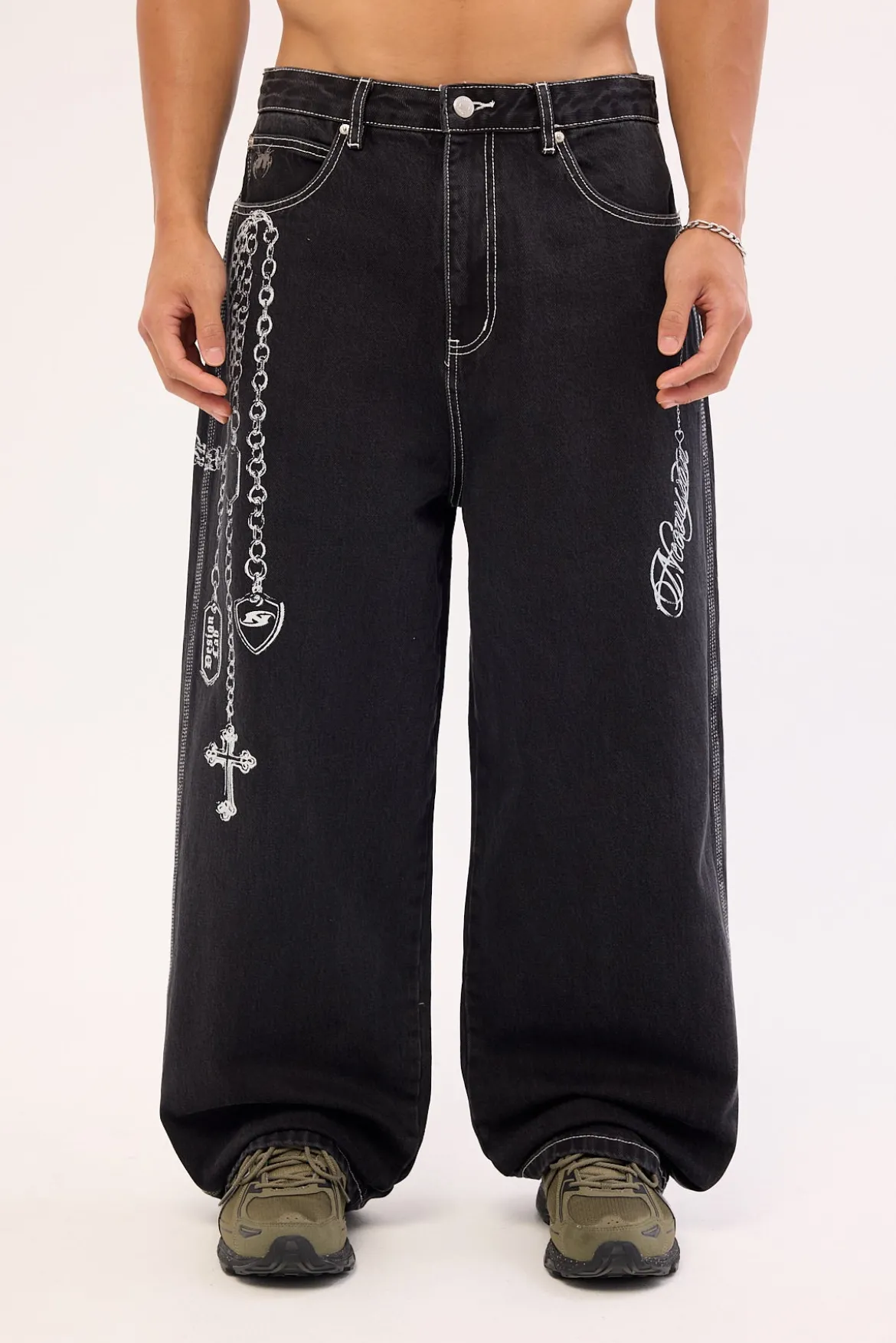 Shackle Behemoth Super Baggy Jean Dirty Washed Black
