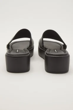 Shook Wedge Black