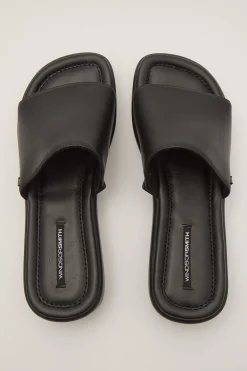 Shook Wedge Black