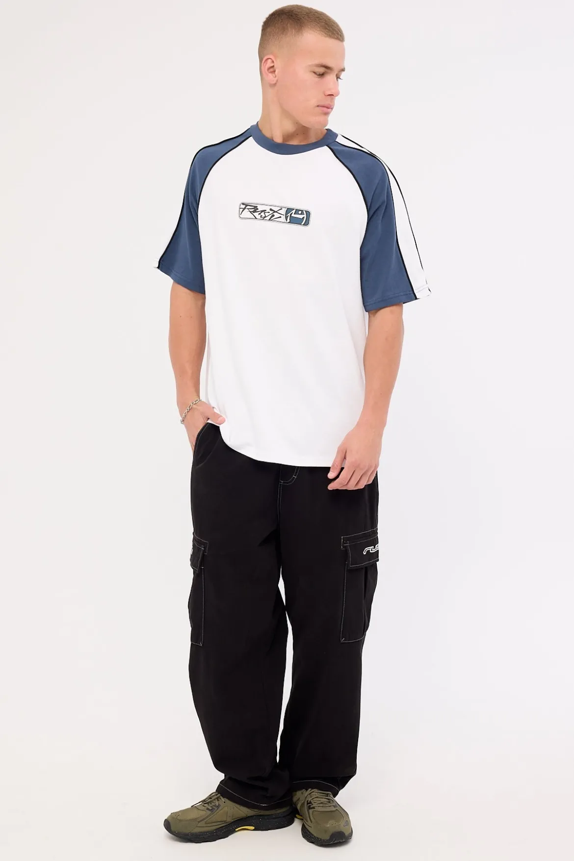 Side Quest Elastic Cargo Pant Black