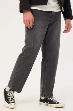 Slacker Jean Jetfire Black
