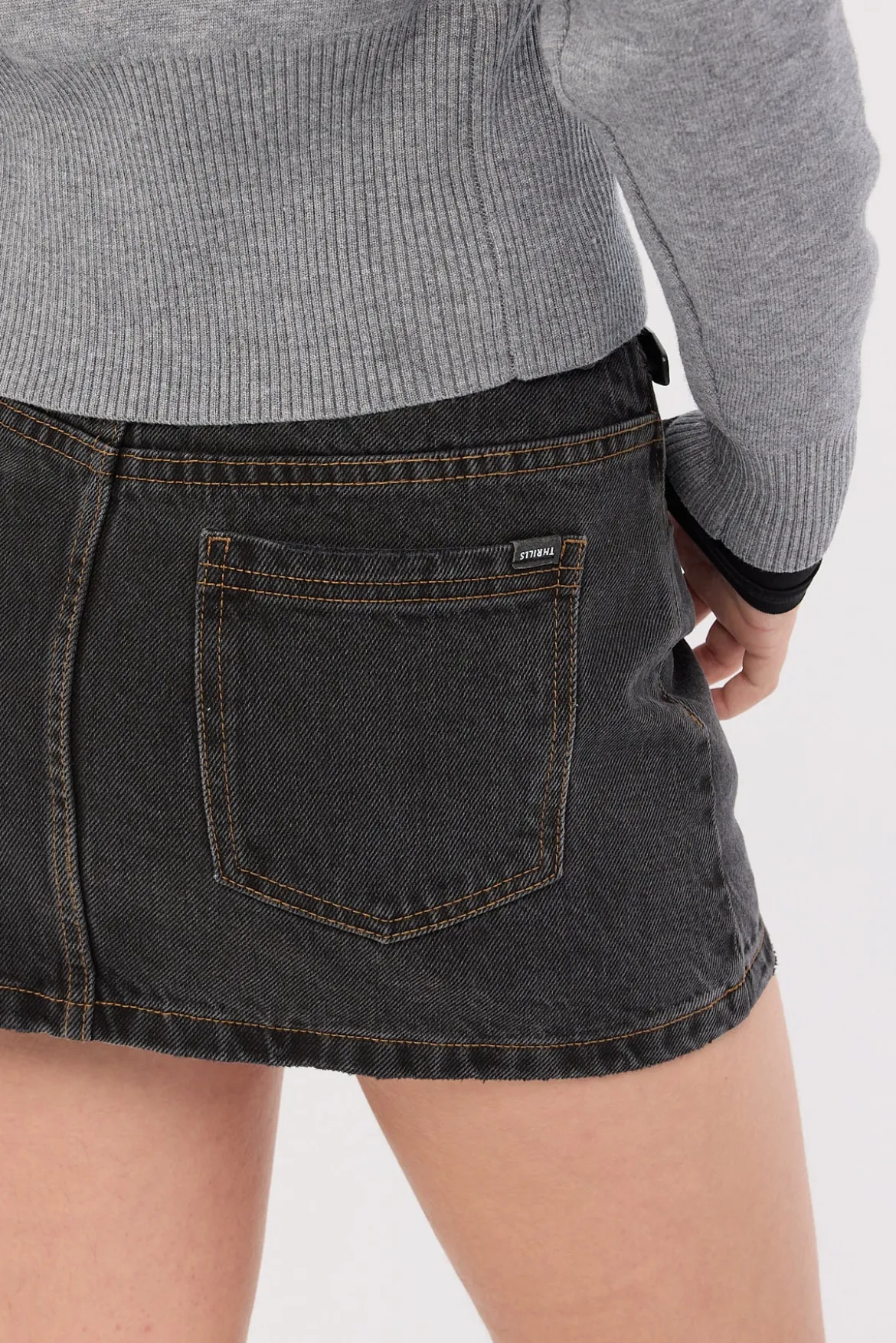 Sophie Denim Mini Skirt Black Bull
