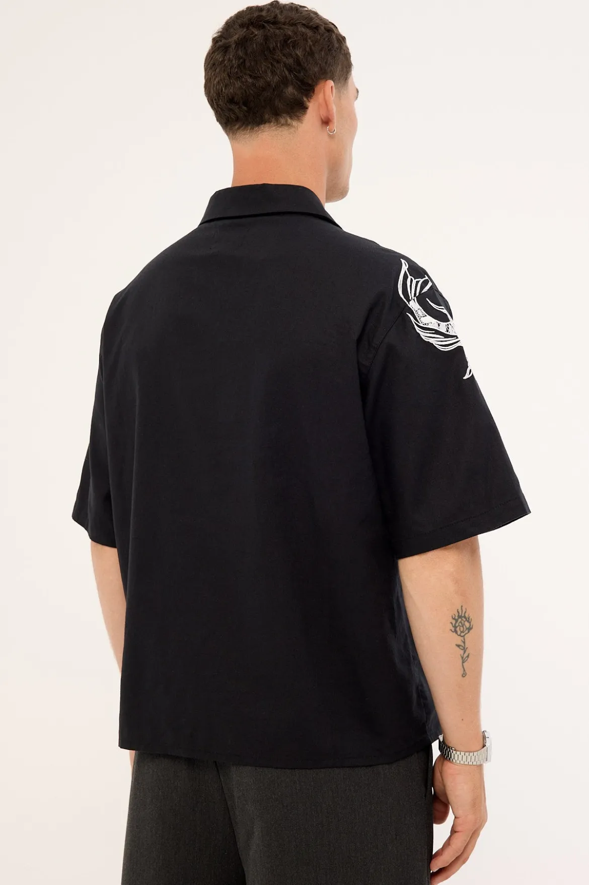 Sumi Boxy Cropped Resort Shirt Black