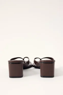 SYDNEY CHOCOLATE SMOOTH PU