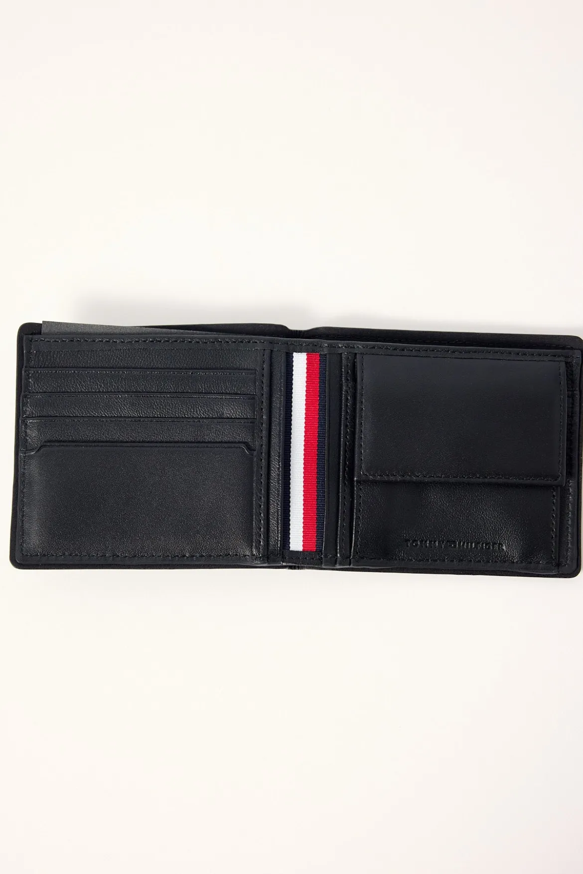 TH Corp CC and Coin Wallet Black