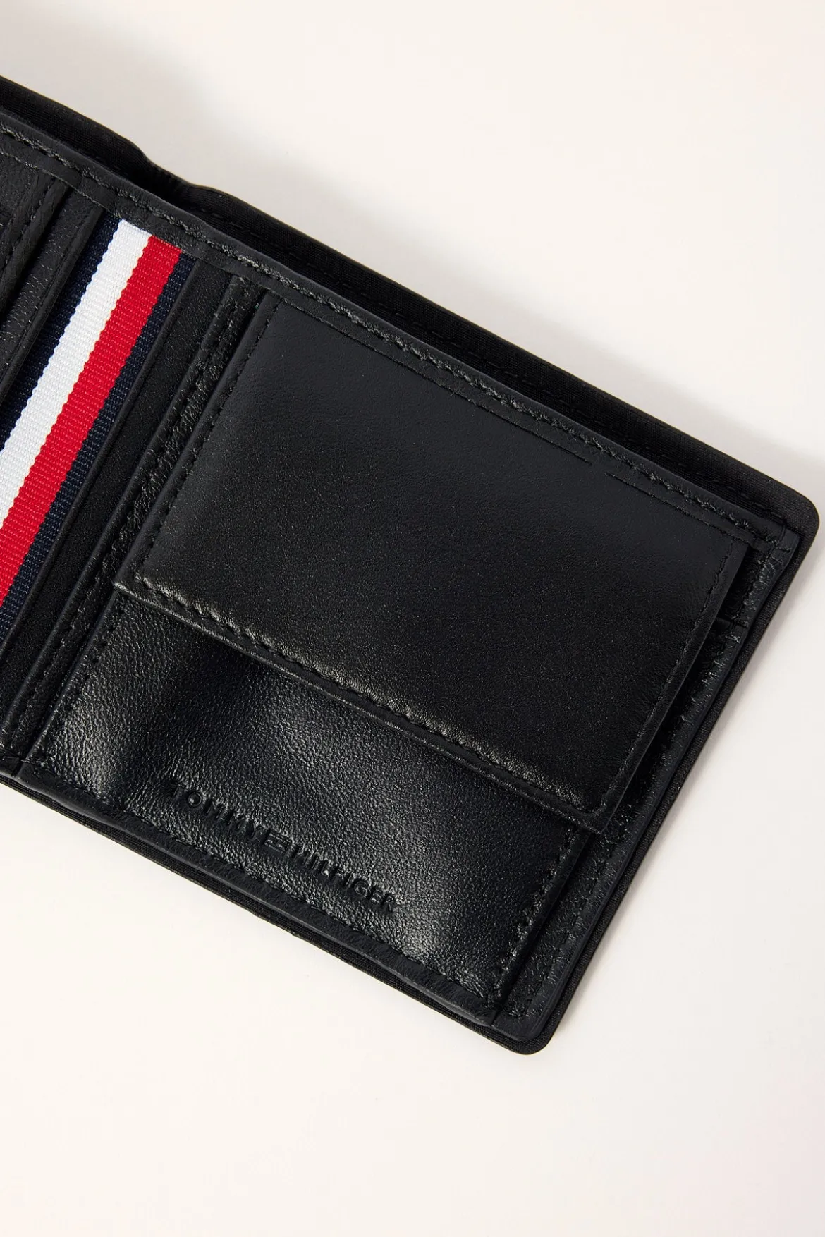 TH Corp CC and Coin Wallet Black