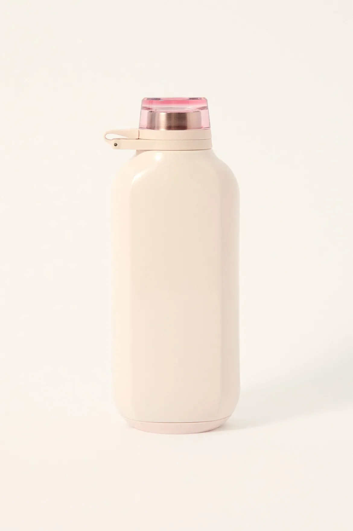 The Stanley Clutch Bottle 16oz Rose Quartz