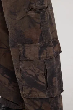 The Woods Cargo Pant Camo
