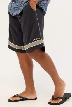 Throw On 2.0 Boardshort Stealth