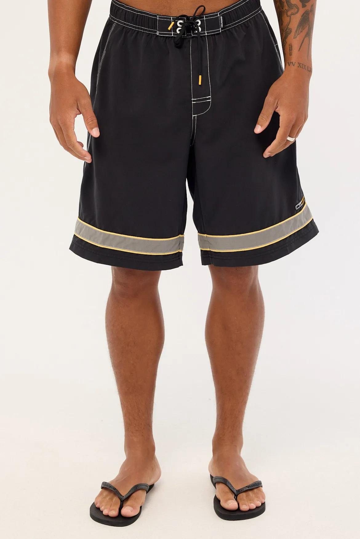 Throw On 2.0 Boardshort Stealth