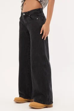 Torn Instinct Low Baggy Jean Washed Black