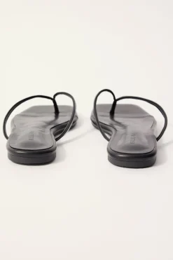 Tove Slide Black