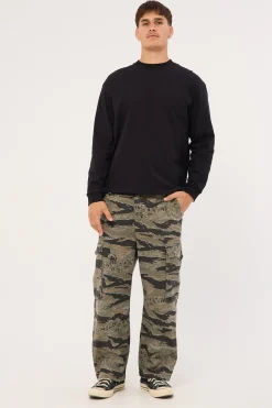 Transmission Big Slacker Cargo Pant Black Tiger
