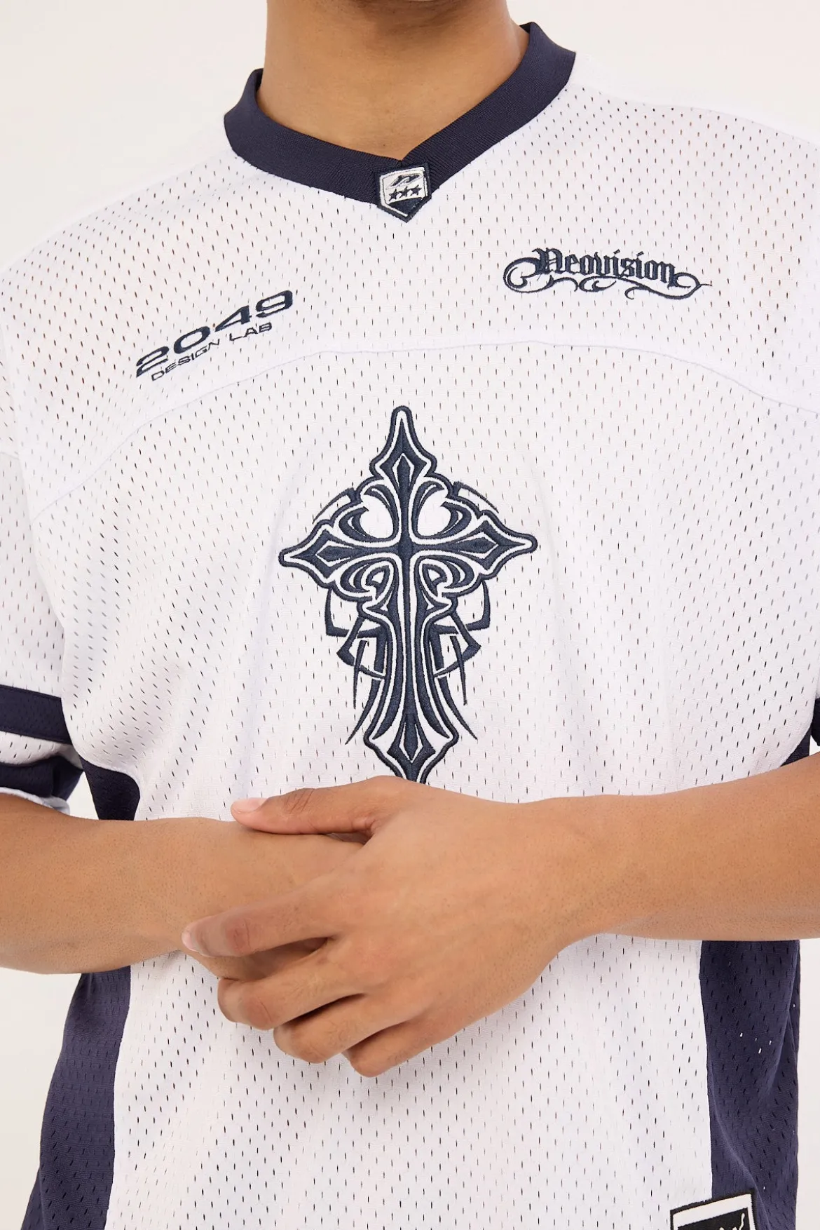 Tusk V Neck Jersey White/Navy