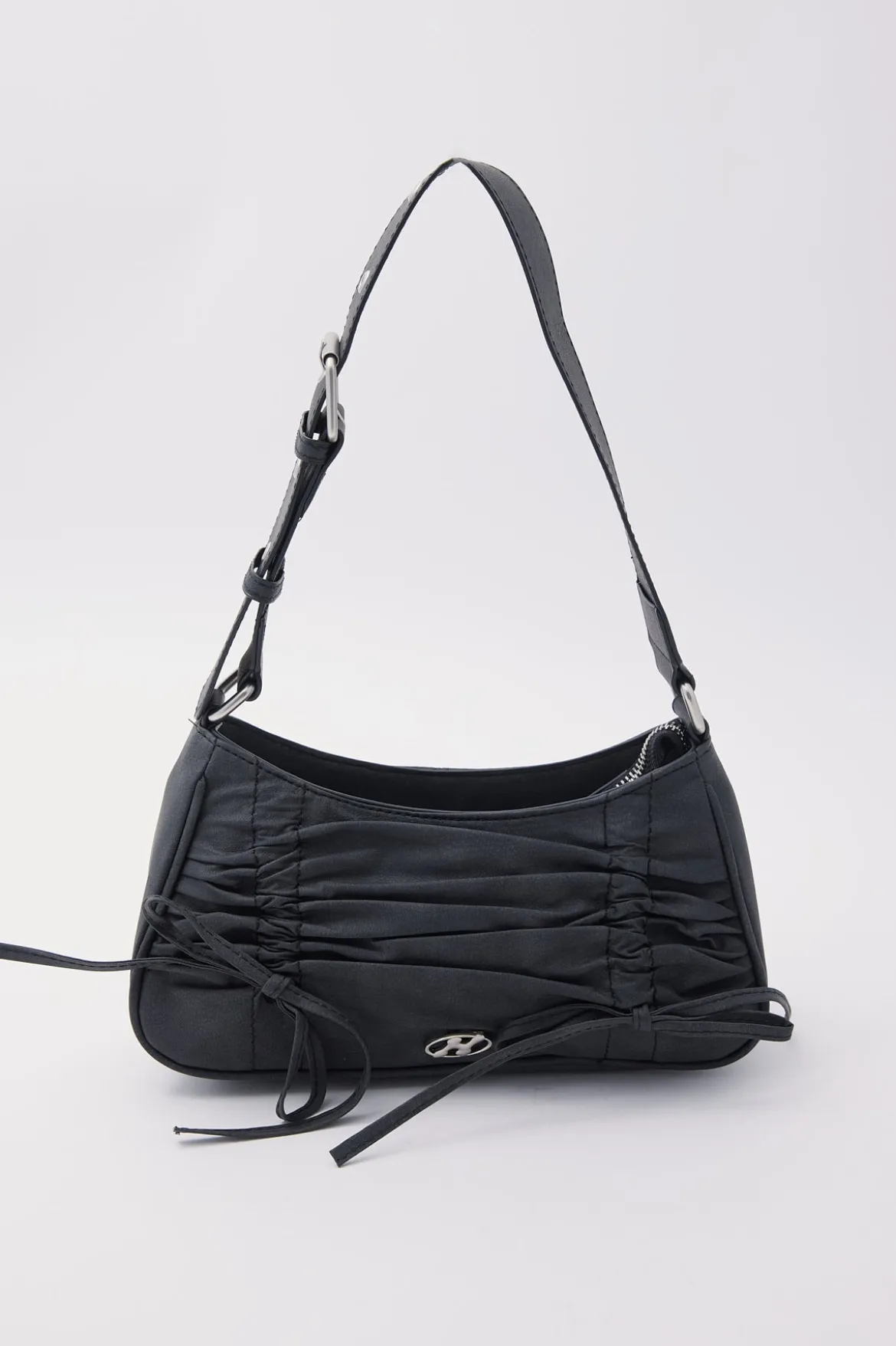 Veil Ruched Tie Bag Washed Black