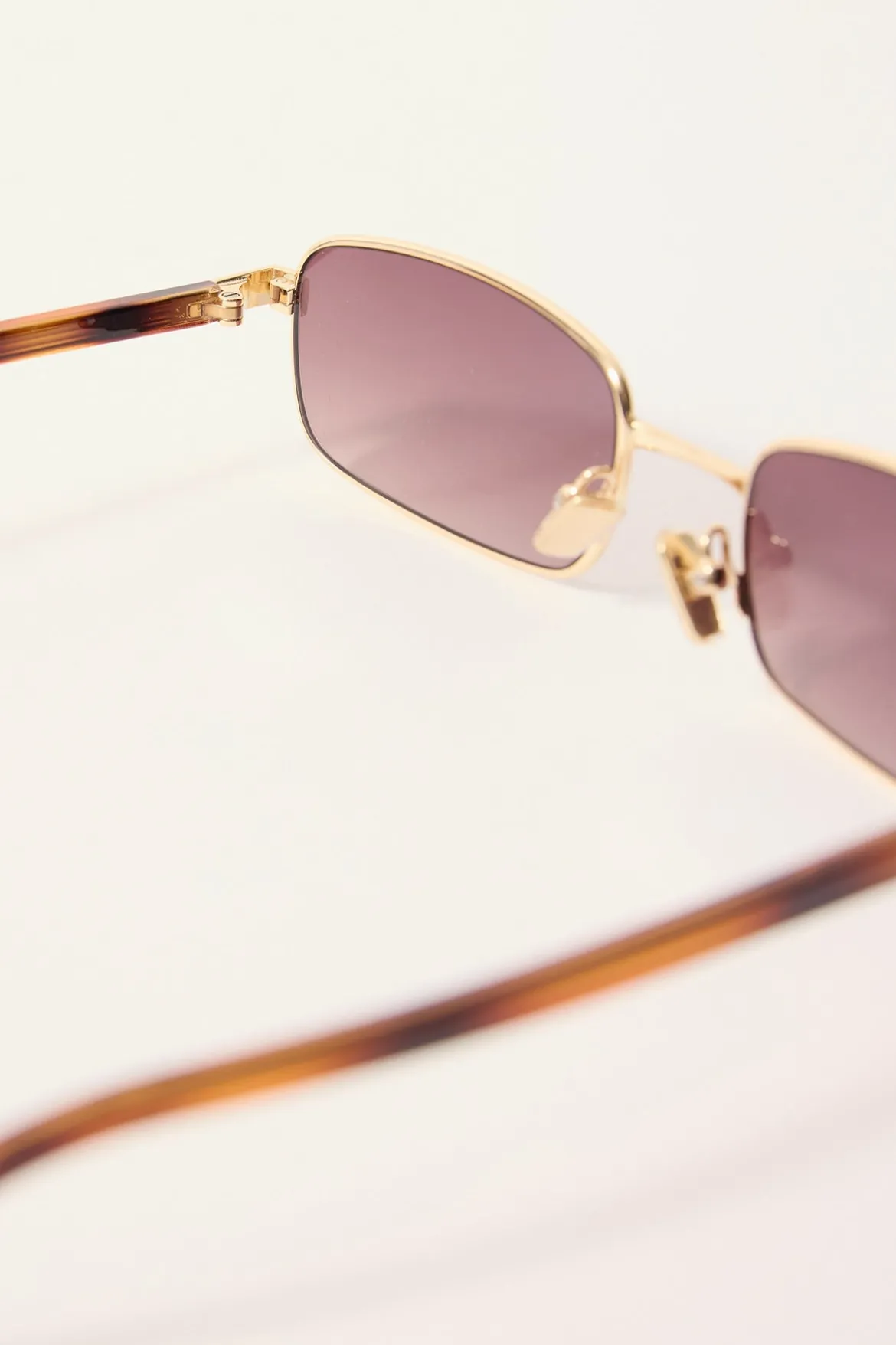 Vibes Town Gold/Smoke Lens
