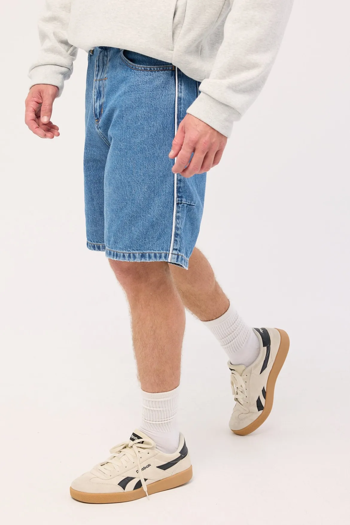 Victory League Mid Slacker Denim Short Eternal Mid Blue