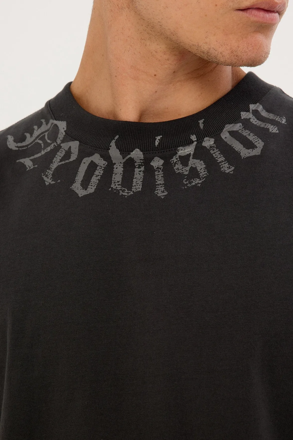 Voidcore Cropped Muscle Tank Night Black