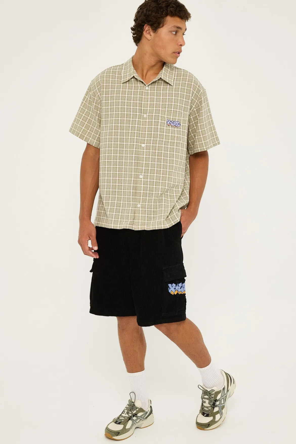 Wall Cord 91 Cargo Short Pigment Black