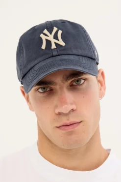 Well Worn Lakeshore '47 Clean Up New York Yankees Cap Vintage Navy