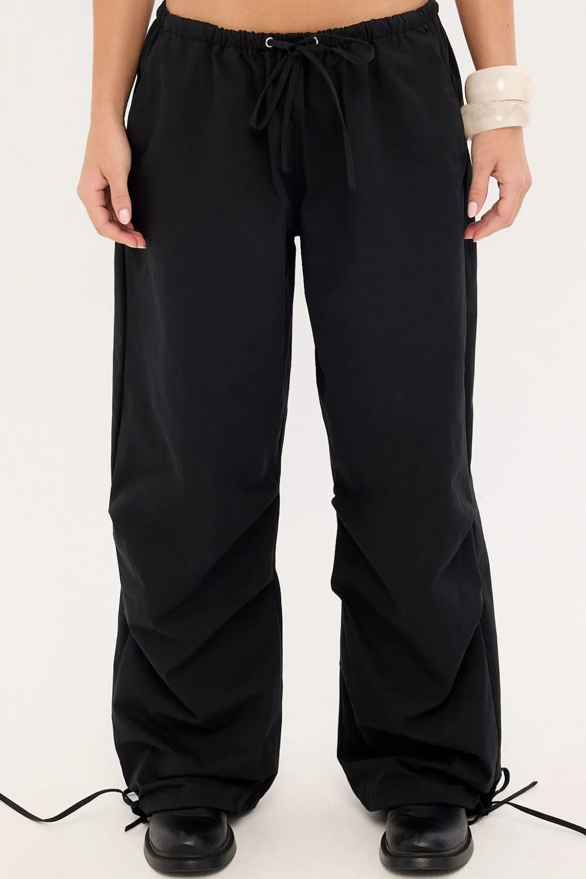 Wildcard Low Rise Cargo Pant Black