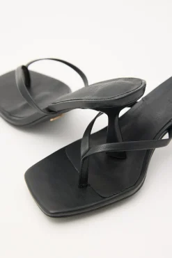 Xami Thong Heel Black