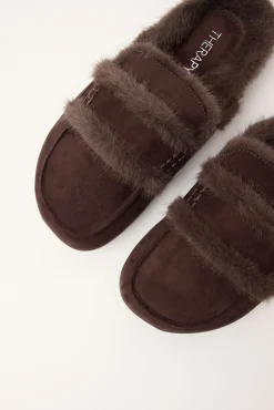 Yuki Fluffy Loafer Brown